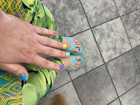 Purple toes and colorful nails!