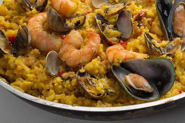 Seafood paella