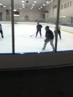 rec league hockey for men at the pepsi ice center!