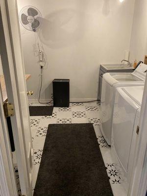 a remodeled laundry room that I did.