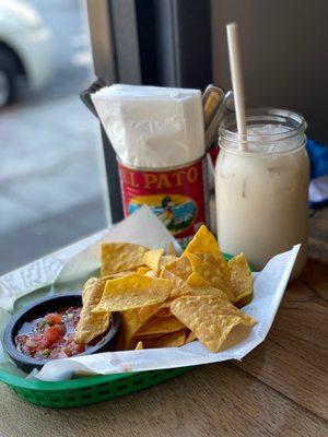 Horchata with free chips