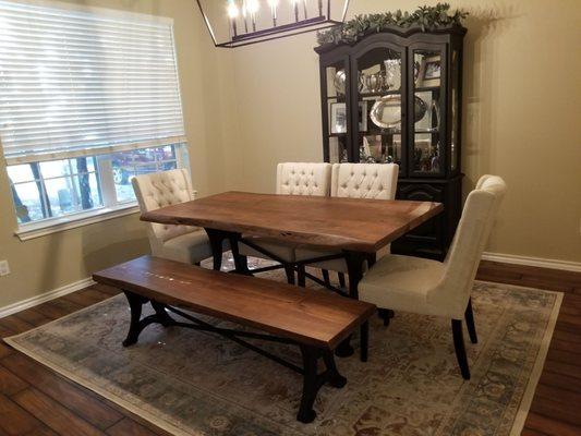 Dining table, bench and chairs