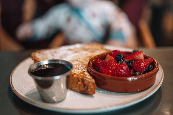 Kids French toast meal