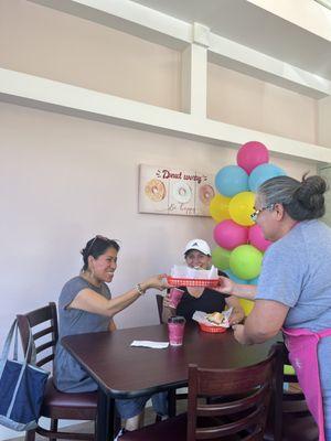 Happy Donuts