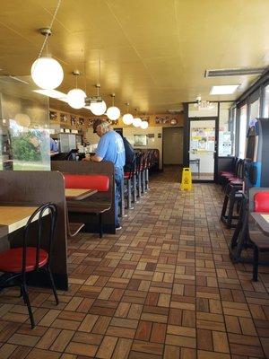 We love Waffle House! This is our home away from home. We have no kitchen in oir little camper.