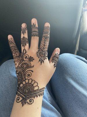 Henna design