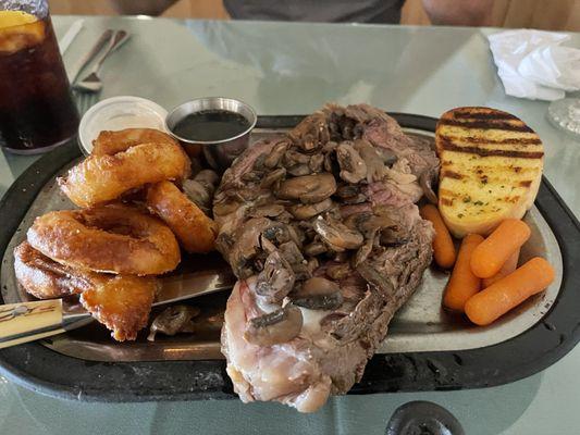 Prime Rib Dinner - We added onion rings for an additional $1.50 charge and mushrooms for an additional $3.00 charge.