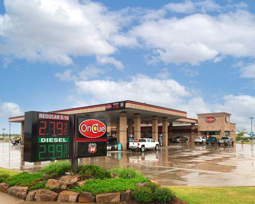 OnCue is a convenience store chain offering a selection of beverages, fresh food, fuel and clean restrooms.