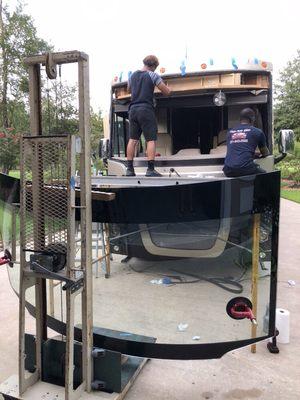 Texas Auto/RV Glass Installers