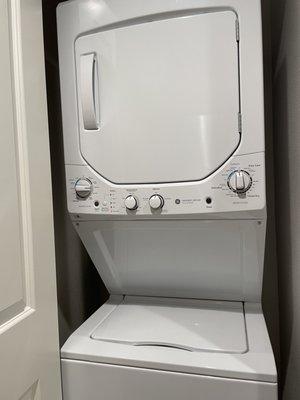 Washer/dryer in unit