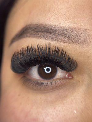 Volume lash extensions