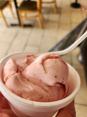 Strawberry ice cream