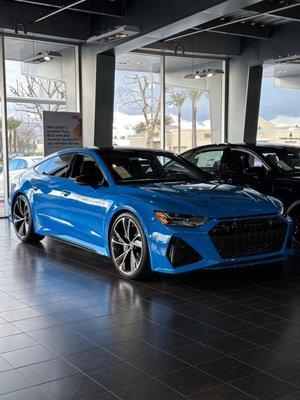 Voodoo Blue RS7