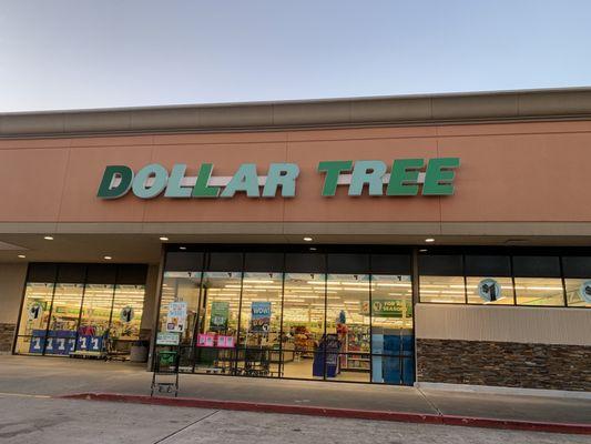 Beautiful evening @ Dollar Tree