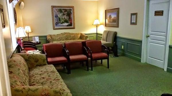 Welcome to our waiting area. We hope that you will feel comfortable and at ease.