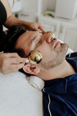 Gentlemen facial