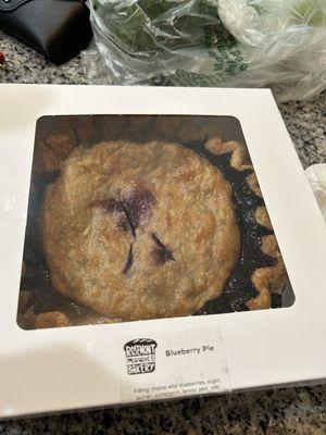 Wild blueberry pie