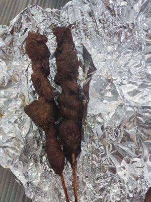 2 chicken skewers