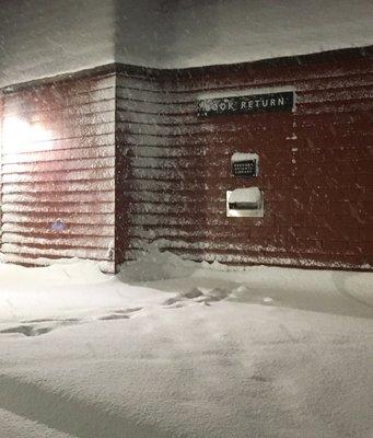 Thundersnow of Jan 2017! I love the signage of this library.