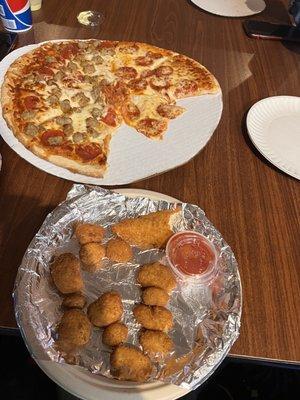 Shrimp poppers and pizza