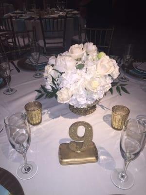 The short centerpiece