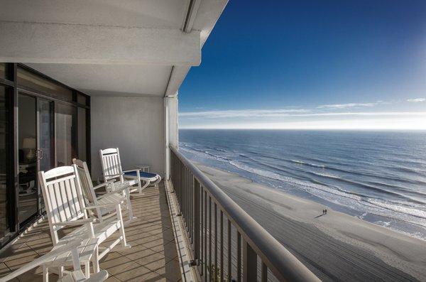 Brigadune Oceanfront Condo balcony