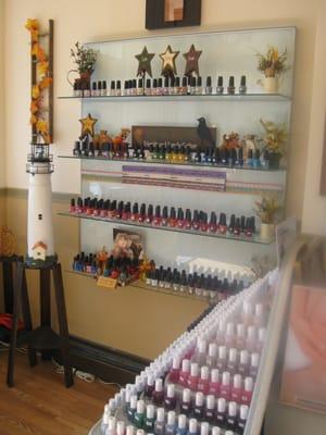 we have more than 600 nail color