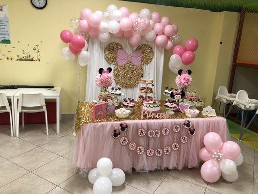 minie's theme party last week