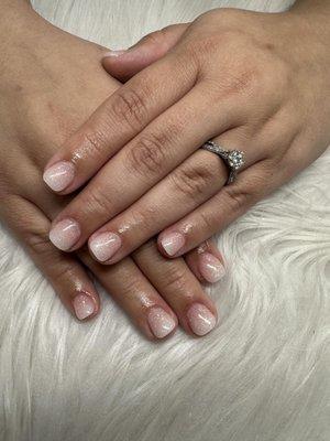 Ombrie short nails