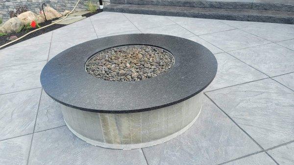 Black Pearl Leathered Firepit