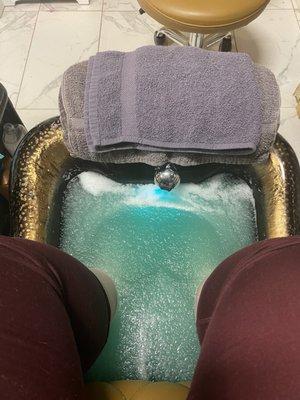 We decided to give the Gello pedicure a try!