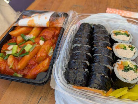 Dukbokki and tuna kimbap from the place in the corner