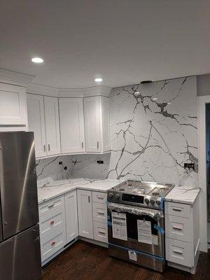 Calcatta Marble looking quartz Perfect Granite and Marble 708 692-0425