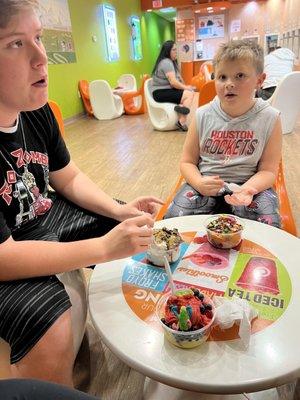 Orange Leaf Frozen Yogurt