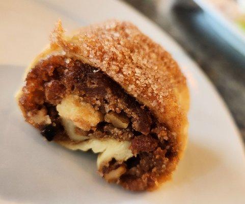 Apricot Rugelah - Delish!