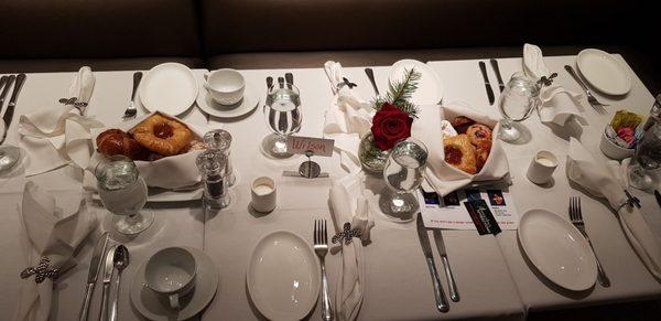 Our table, awaiting our arrival (Breakfast with Santa 2018)