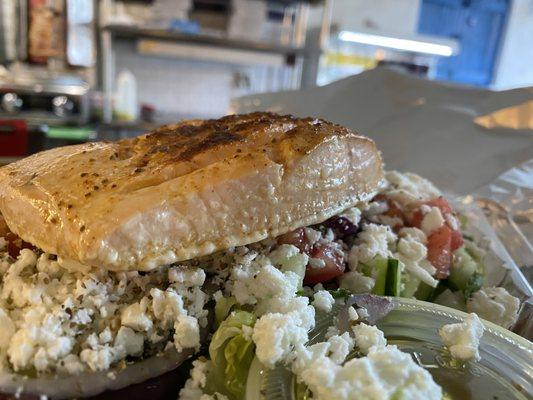 Salmon from Faroe Islands with Greek salad 
Enter the new dimension of Yasou Greek Food!