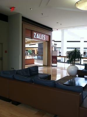 Zales @ Fox Valley Mall