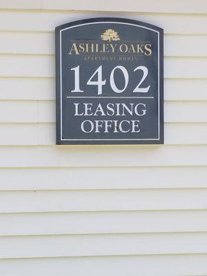 Ashley Oaks Apartments in Richmond, VA. Offering one, two, three and four bedroom apartments for rent in Richmond.