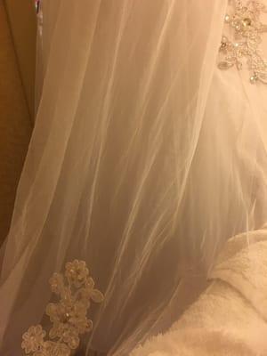 Ruined wedding dress thanks to Orchards