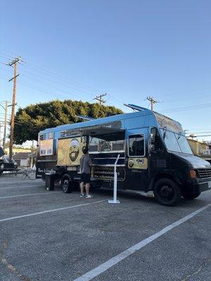 Food truck on 3rd and Junipero