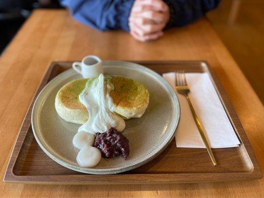 Matcha souffle pancake