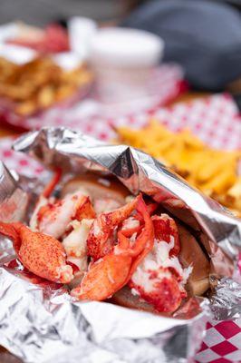 Fresh Maine Lobster Roll ($35/MP)