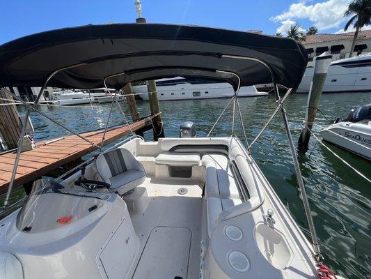 Nice and clean Boat!