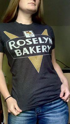 Roselyn Bakery cookies were part of my childhood. I love this tee! It is a thicker material, so it feels like it will wear well over time.