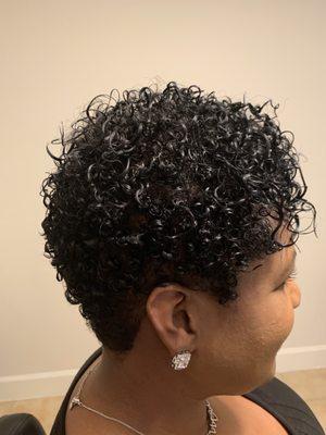 Natural healthy curls. Wash n Go experience!