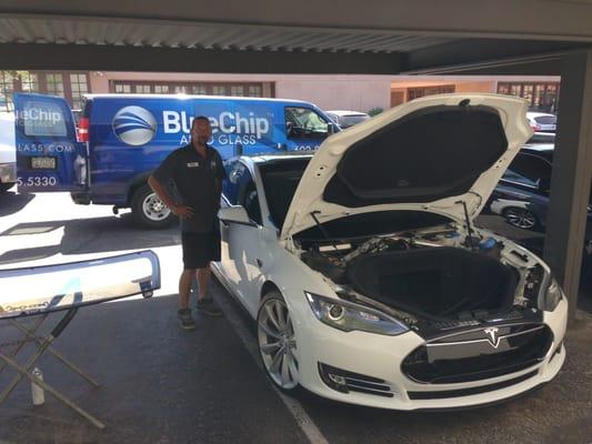 2012 Tesla Model S Windshield 6/20.