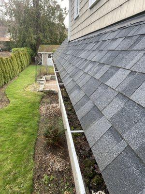 Roofing services, roof leak repair, Moss removal, gutter cleaning, pressure wash, house wash