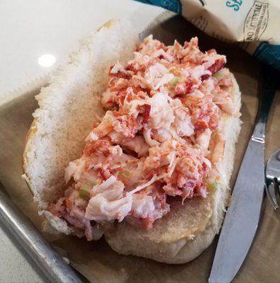 Maine Lobster Roll