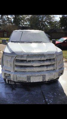 FORD F-150 

- Foam Bath 
- FULL Detail